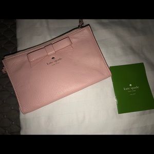 Kate spade wristlet MAKE OFFERS